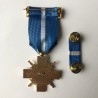 SAMPLE REPLICA SPAIN MEDAL OF THE CROSS OF WAR WITH SWORDS, LUXURY CASE & RIBBON BAR. TYPE FROM 1975's REGULATION. NOT ORIGINAL!