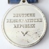 DDR EHRENMEDAILLE NATIONALE FRONT. SILBERFARBEN (DDR 062)