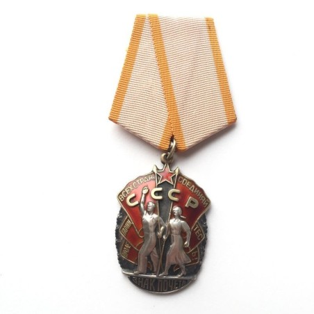 USSR ORDER OF THE BADGE OF HONOR. TYPE 4 VERSION 2 VARIANT 4. Nº 632922 (USSR 132)