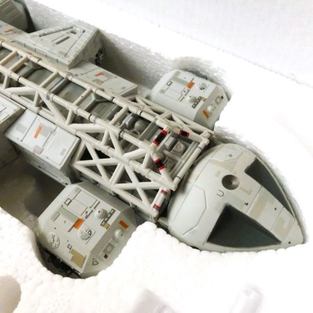 Eagle One Laboratory Space 1999 Vehicles and Ship Collection by Eaglemoss