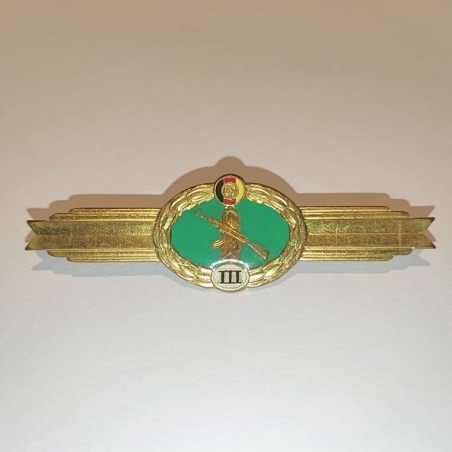 GDR EAST GERMAN BADGE ARMY. BORDER TROOPS (GRENZTRUPPEN) QUALIFICATION, 3rd. class (DDRB-15)