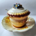FLOWER-DECORATED CERAMIC SUGAR BOWL AND PLATE. MID 20th CENTURY. VINTAGE CRYSTAL & CERAMICS COLLECTION (VYC-30)