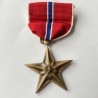 WWII U.S.A. BRONZE STAR MILITARY MEDAL. ORIGINAL CASE, RIBBON BAR & BUTTON LAPEL PIN