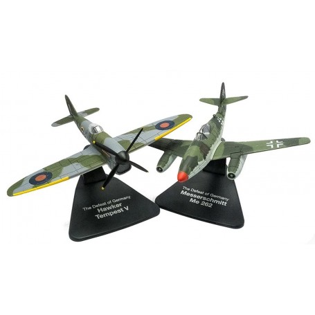 Atlas Editions Fighters of World War II 3909-004 Messerschmitt Me 262A vs Hawker Tempest Mk V. The Defeat of Germany. 2 pieces