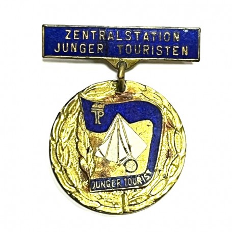 GDR BADGE JP. ZENTRALSTATION JÜNGER TOURISTEN ABZEICHEN (DDR 286)